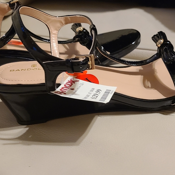 Bandolino Patent Leather Wedge Sandal - Picture 7 of 8